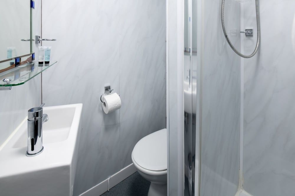 Charing Cross Hotel Superior Double Room, 1 King Bed, Ensuite 3