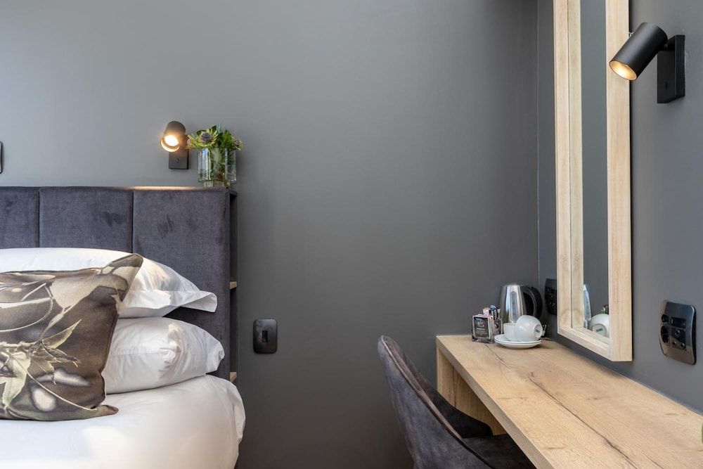 Kloof Street Hotel Economy Double or Twin Room, Mountain View (Pods) 8