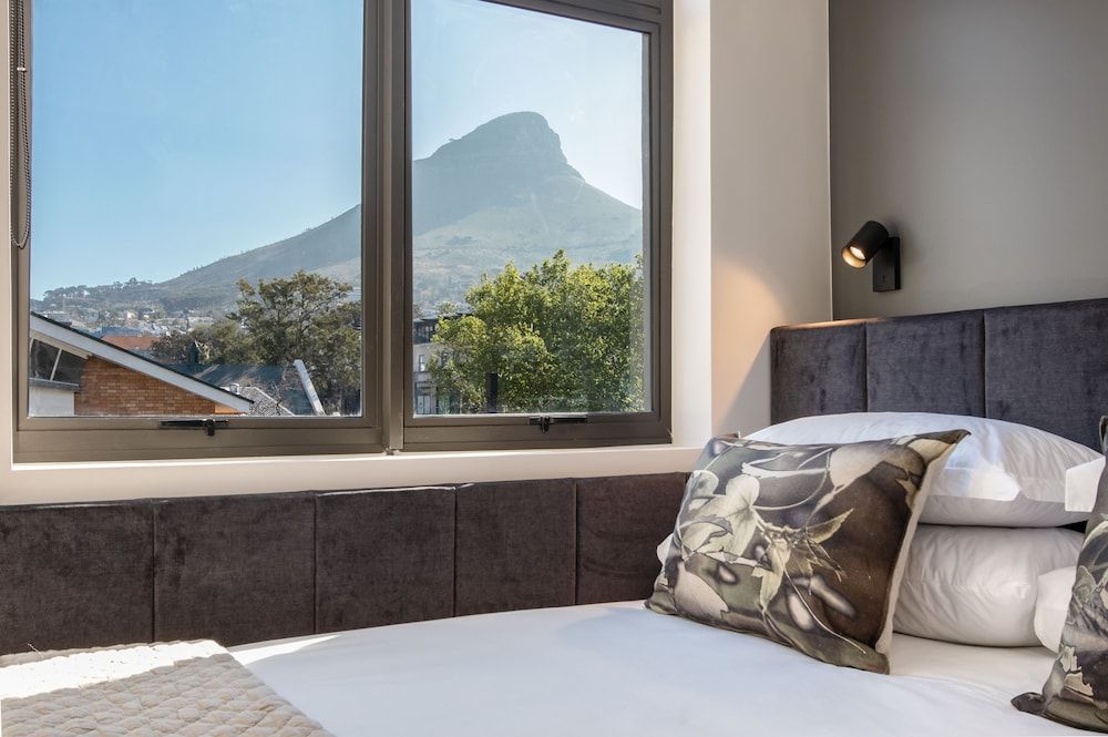 Kloof Street Hotel Economy Double or Twin Room, Mountain View (Pods) 4
