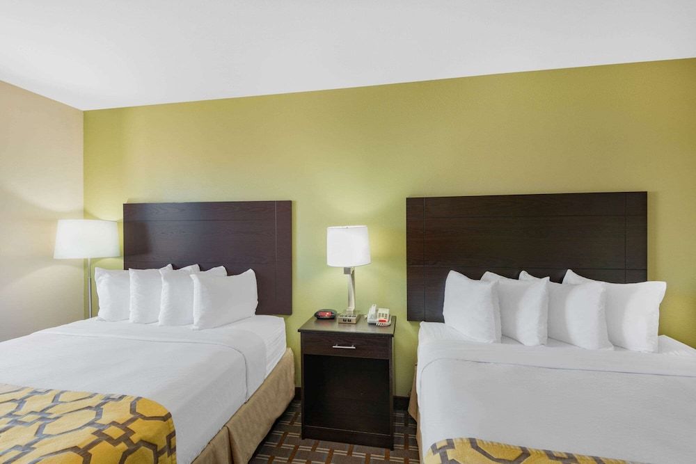 Room, 2 Queen Beds, Non Smoking