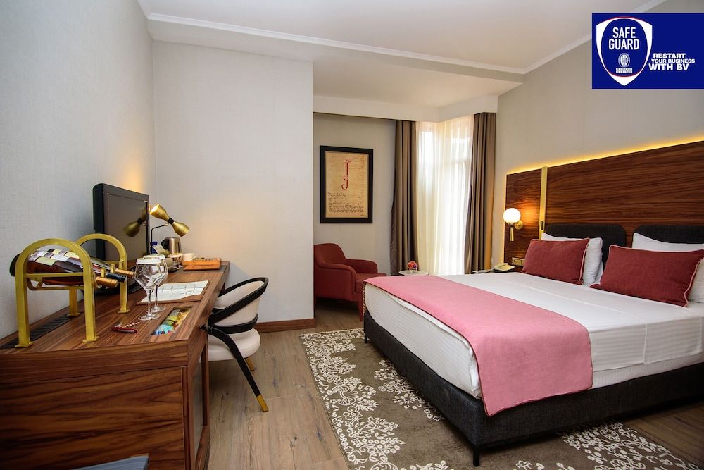 Tiflis Palace Standard Double Room 2