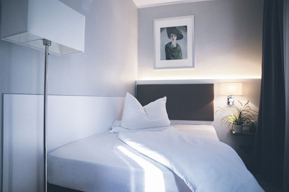 Gartenstadt Hotel Single Room 3