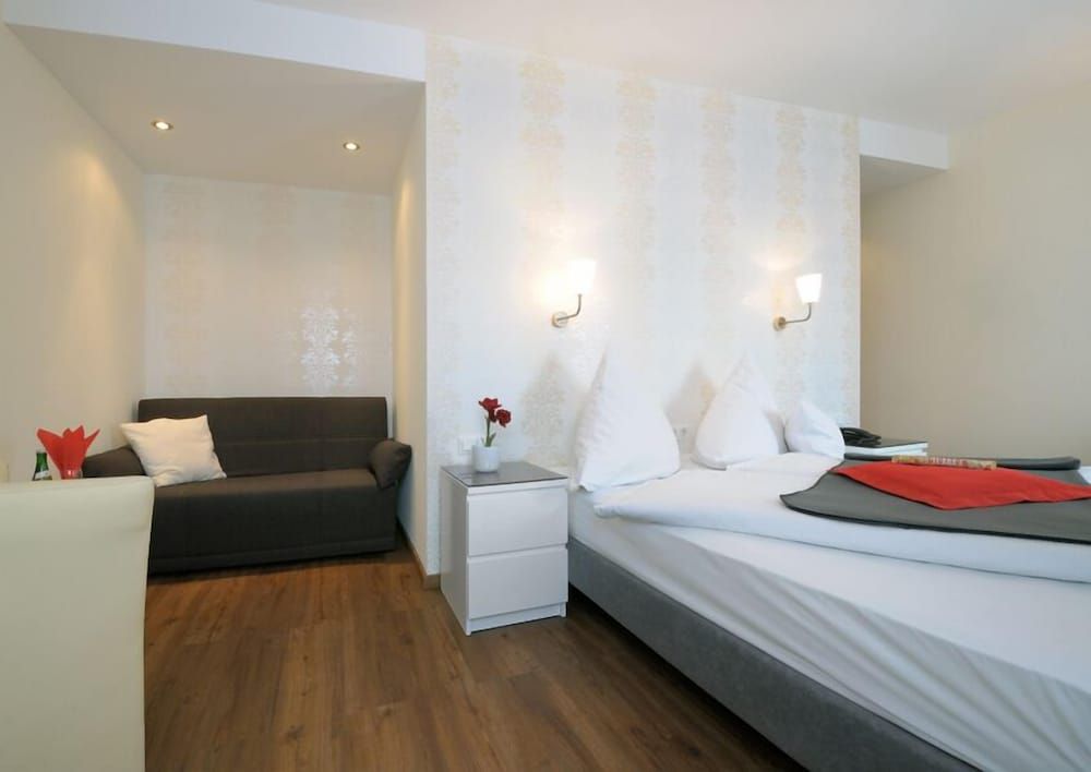 Gartenstadt Hotel Superior Double Room 3