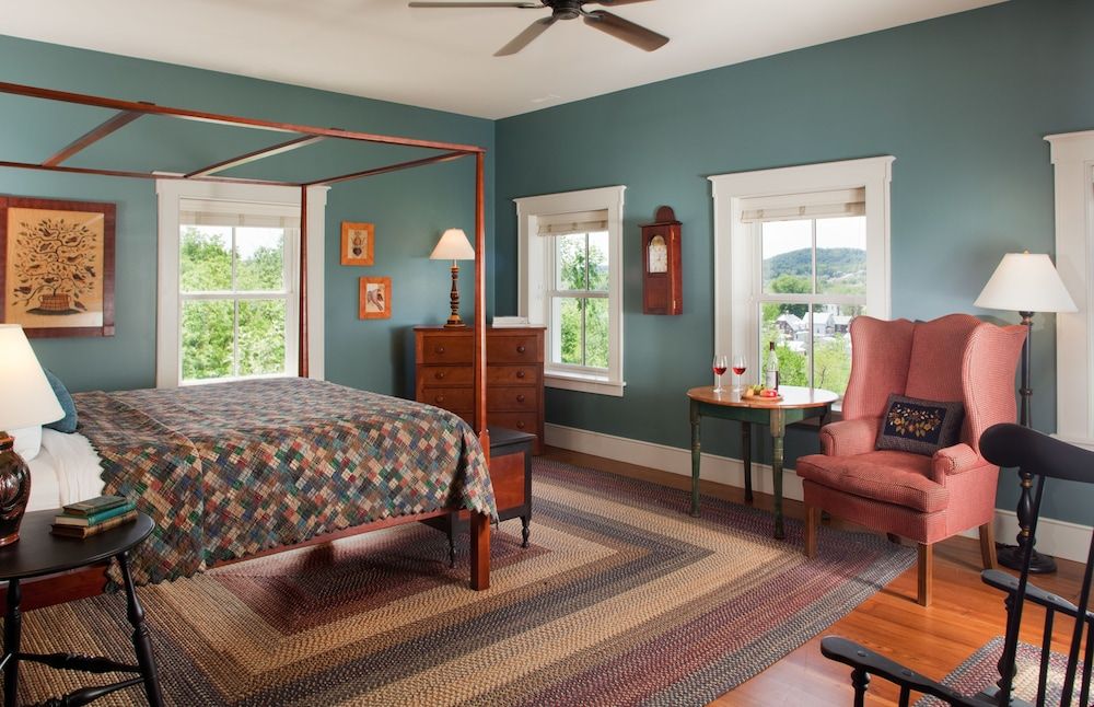 Premium Room, In the Hillside Cottages, 1 King Bed, Non Smoking