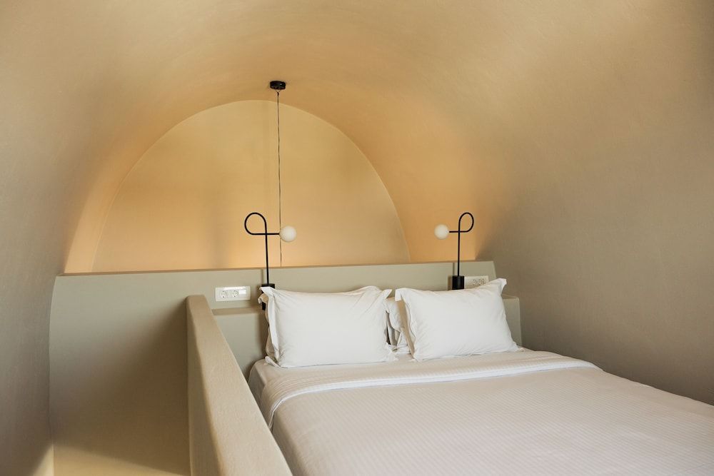 Elysium Suite with Private Pool and Caldera View