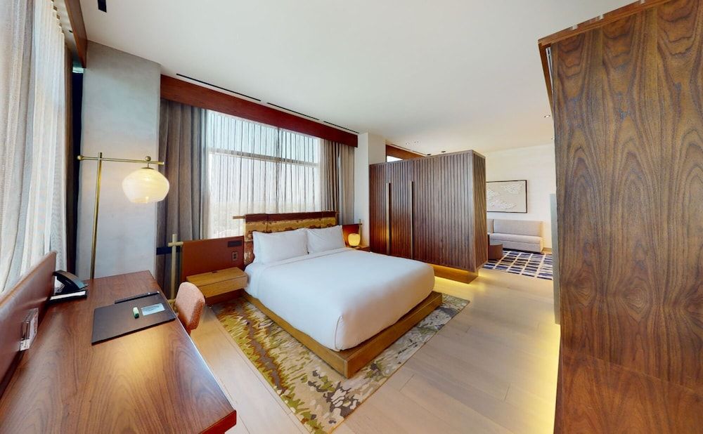 Suite (Yuhi)