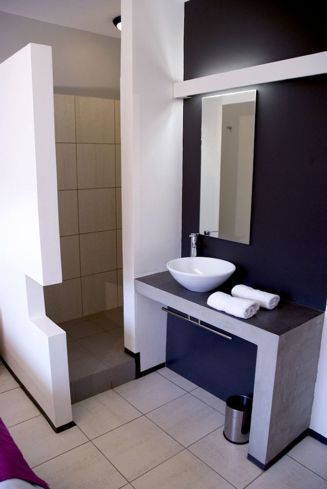 Onomo Hotel Dakar Standard Italian Room 4