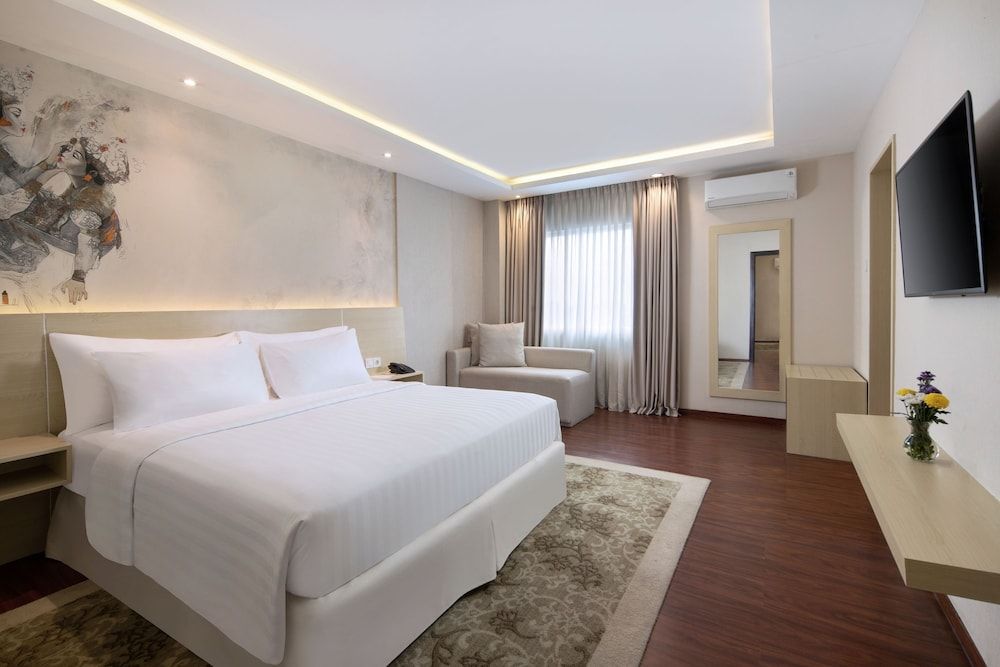 Four Star by Trans Hotel Sanur Suite Room