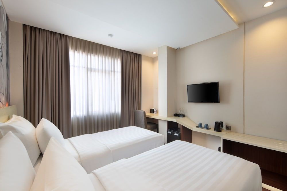 Four Star by Trans Hotel Sanur Superior Twin Room 2