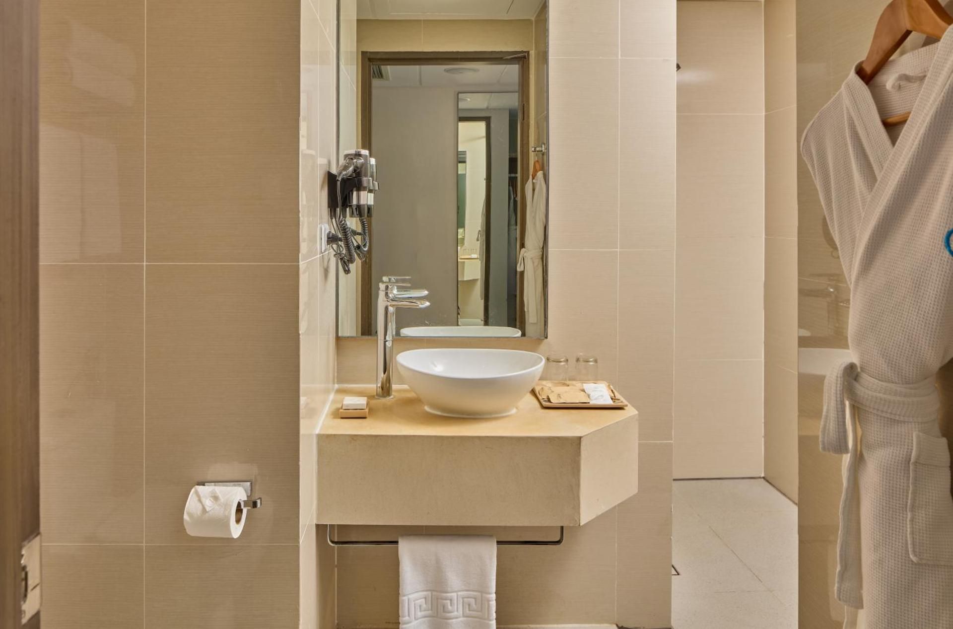 Belmont Hotel Boracay near Newcoast Beach Standard Queen with Free Shuttle to DMall 9