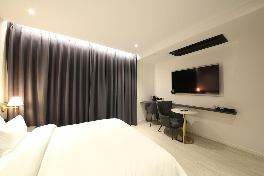 Hotel Stay Gumi Standard Room (No Breakfast on Sat&Sun) 3