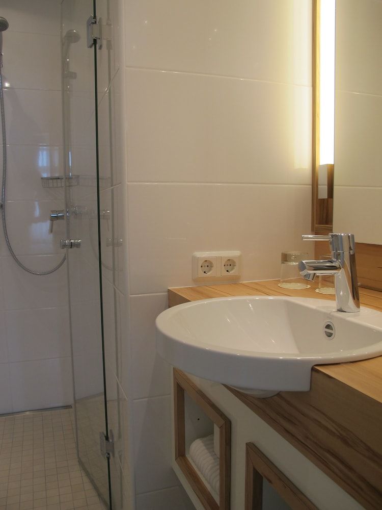 Haus Miramar Apartment, 1 Double Bed with Sofa bed, Balcony (2 people) 5