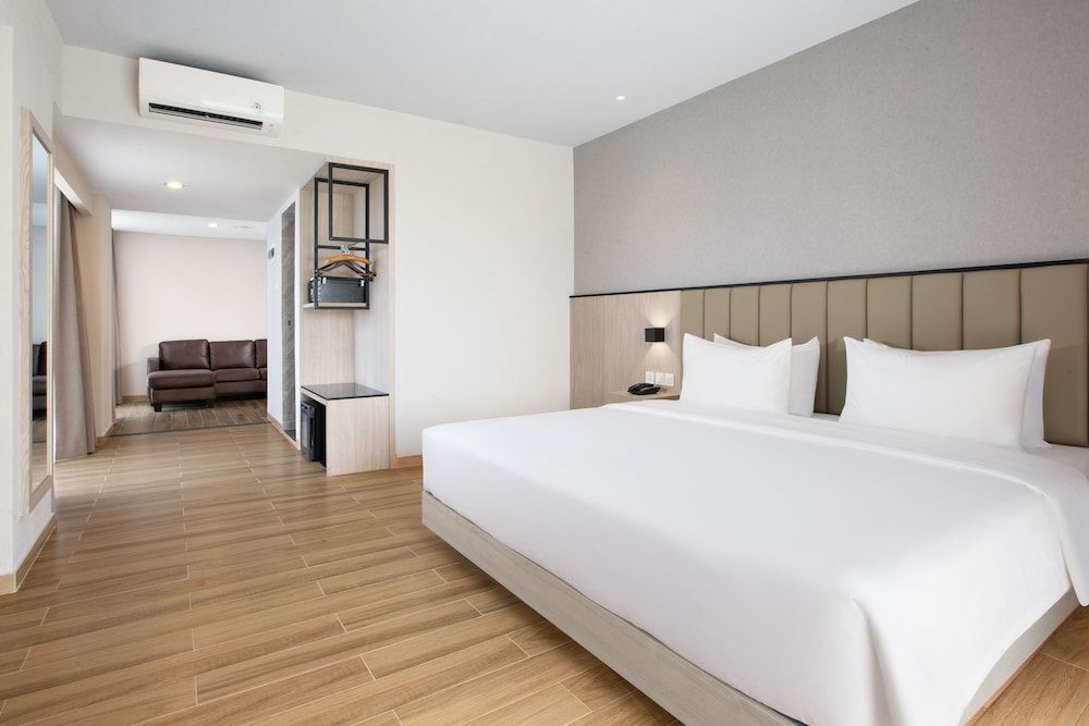 undefined Santika Hotel Batam 7