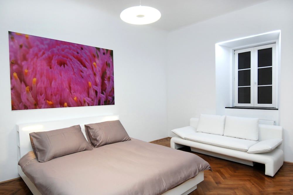 Galeria River Double Room 12