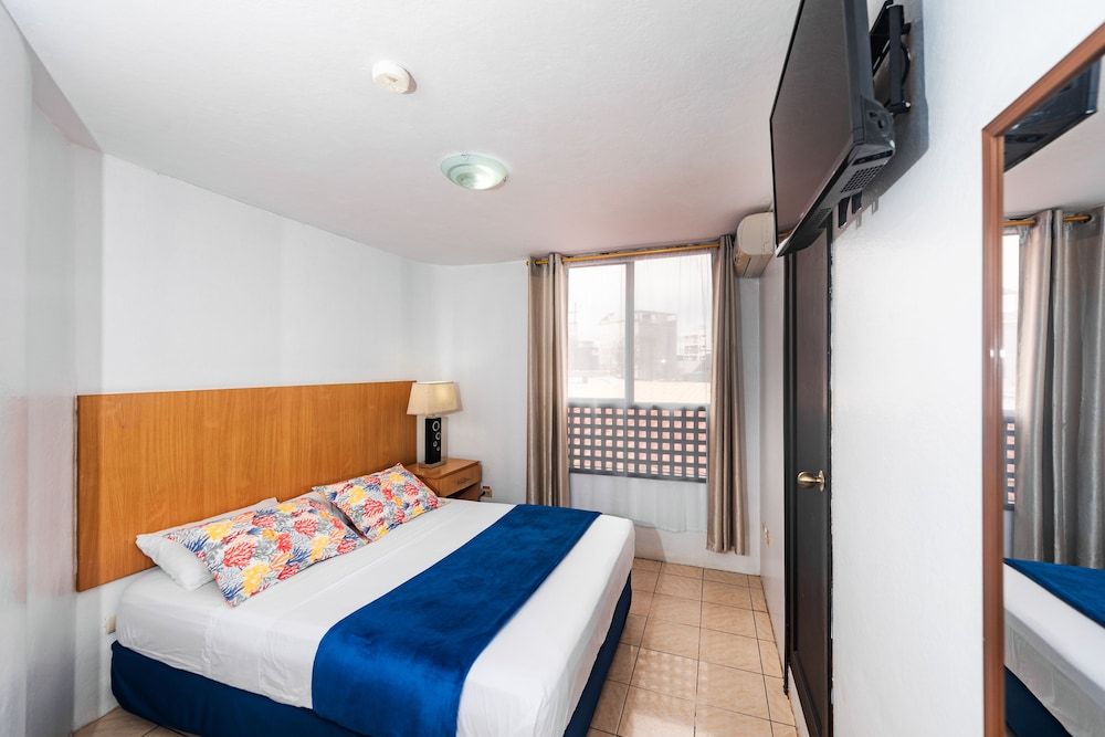 Hostal North Seymour Double Room, 1 Queen Bed