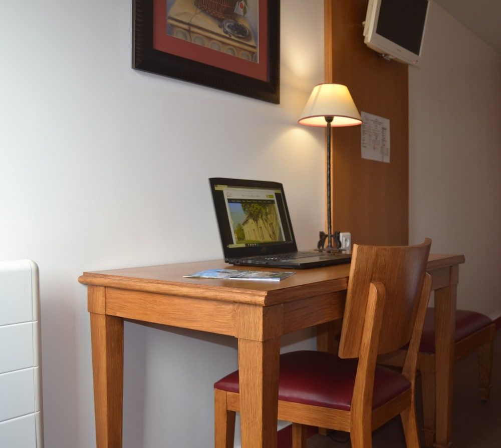 Kyriad Creil - Chantilly Nord Standard Room, 2 Twin Beds 15