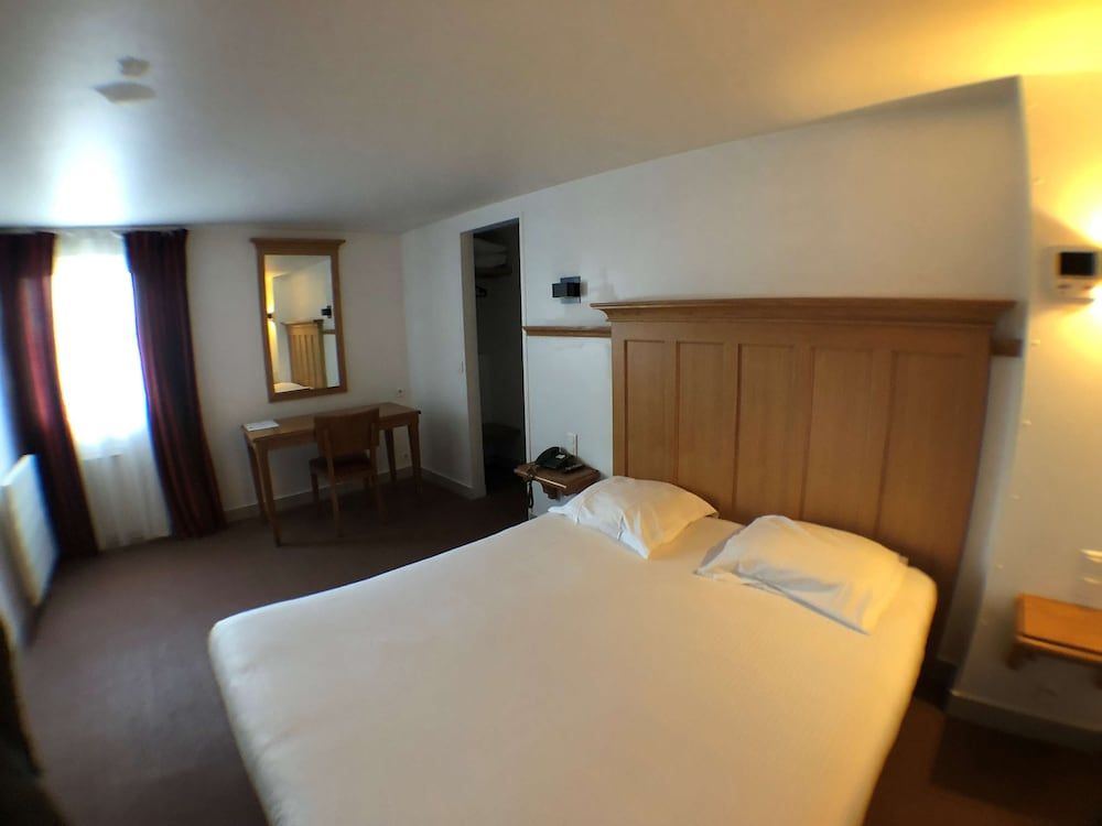 Kyriad Creil - Chantilly Nord Standard Room, 1 Double Bed 3