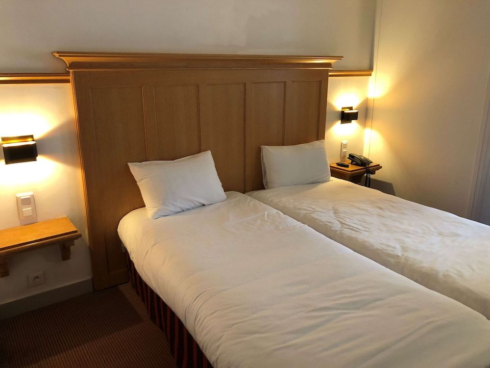 Kyriad Creil - Chantilly Nord Standard Room, 2 Twin Beds 3