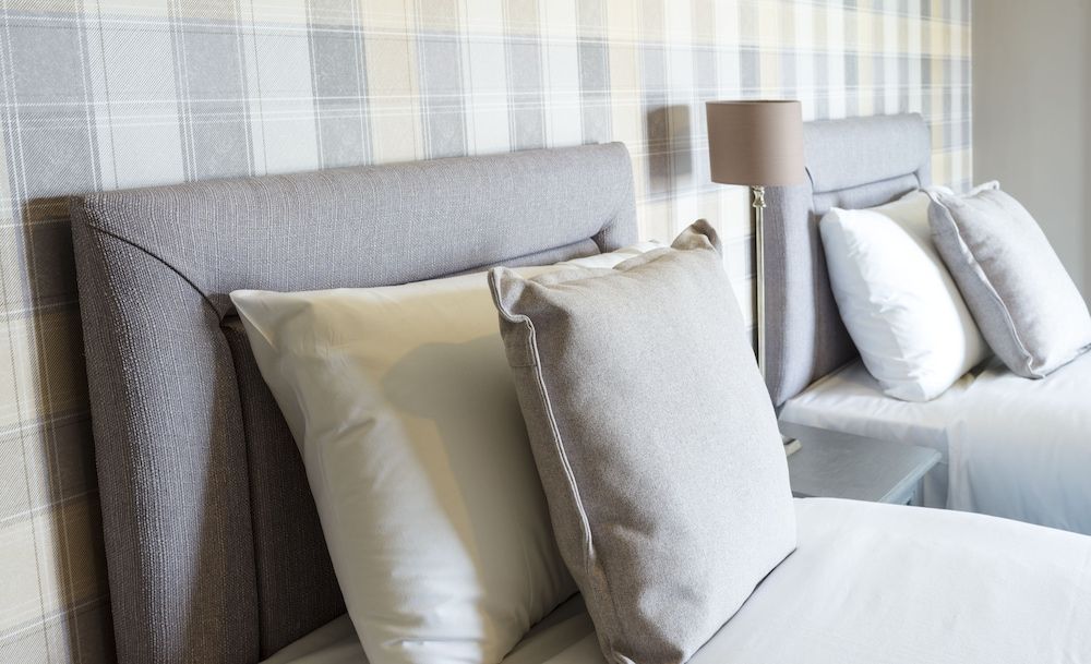 The Frampton Arms Classic Twin Room, 2 Twin Beds 2