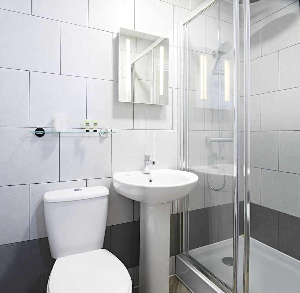 The Frampton Arms Classic Double Room, 1 King Bed 18