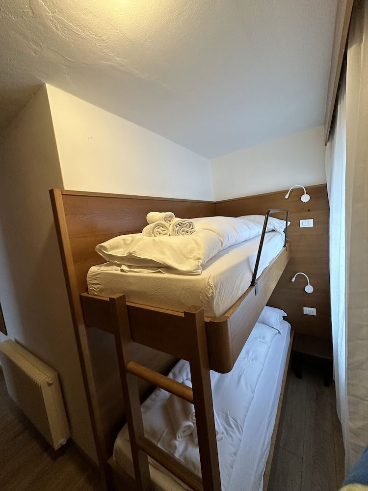 Quadruple Room, Mountain View