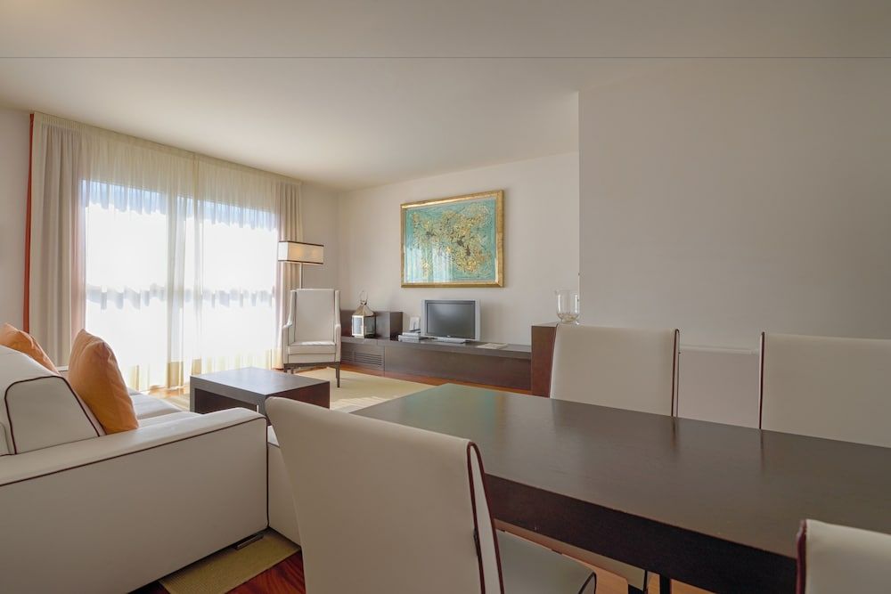 undefined Eden Rock Resort 4