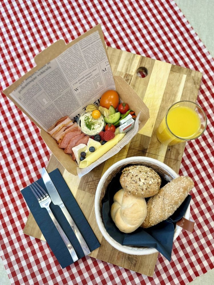 undefined Numa Salzburg Maximilian 10