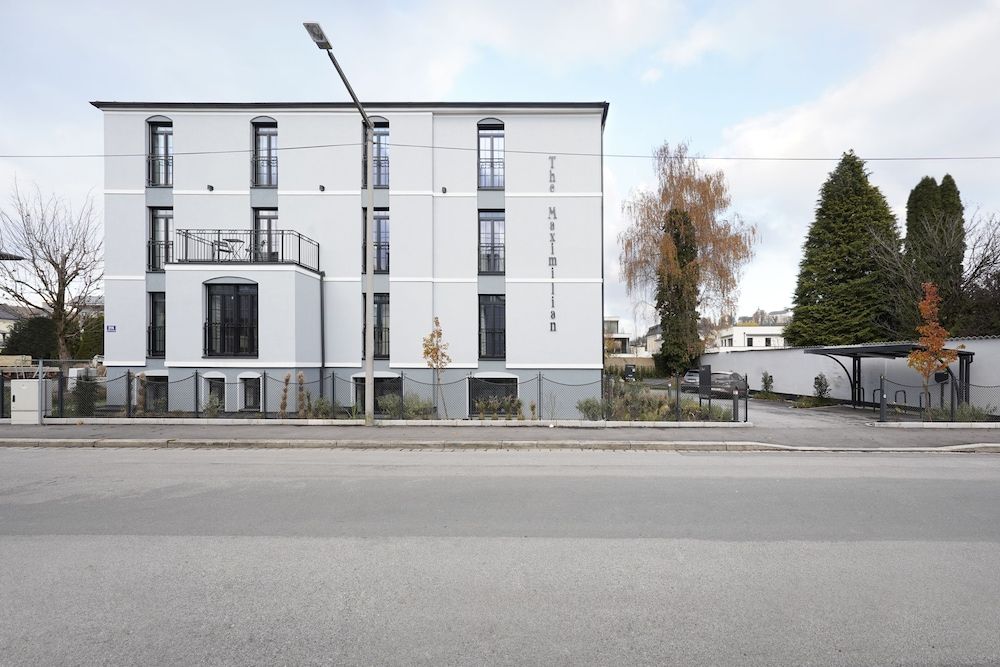 undefined Numa Salzburg Maximilian 5