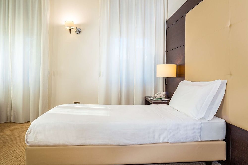 Europalace Hotel, BW Signature Collection Economy Room, 1 Double Bed, Non Smoking (French Size Bed 140 Cm)