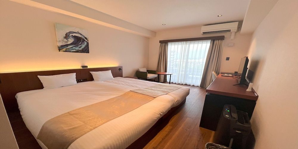 Hollywood Twin Room, City View, Non-Smoking