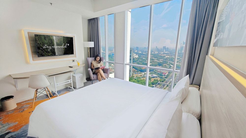 undefined HARRIS Suites FX Sudirman Jakarta 3