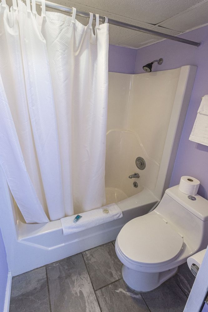 Sunrise Inn Hershey Standard Room, 1 Queen Bed 6