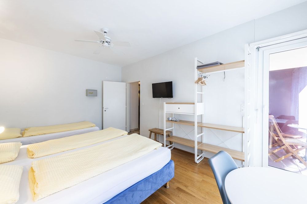 undefined HOTEL ATLANTICO self check-in 4