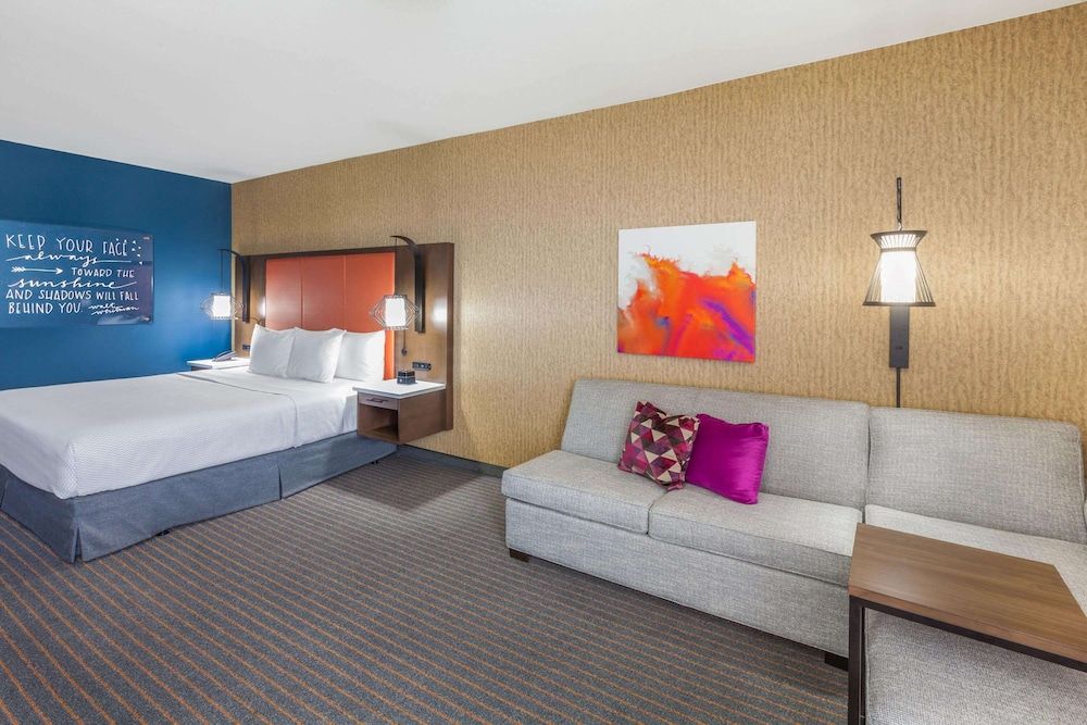 Deluxe Room, 1 King Bed, Non Smoking