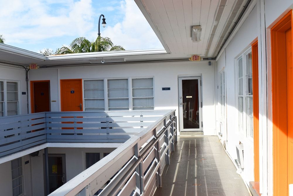 undefined Travelodge by Wyndham Miami Biscayne Bay 6