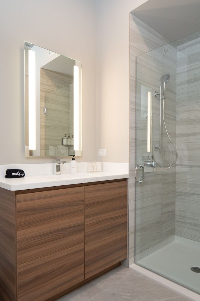 undefined Kasa River North Chicago 7