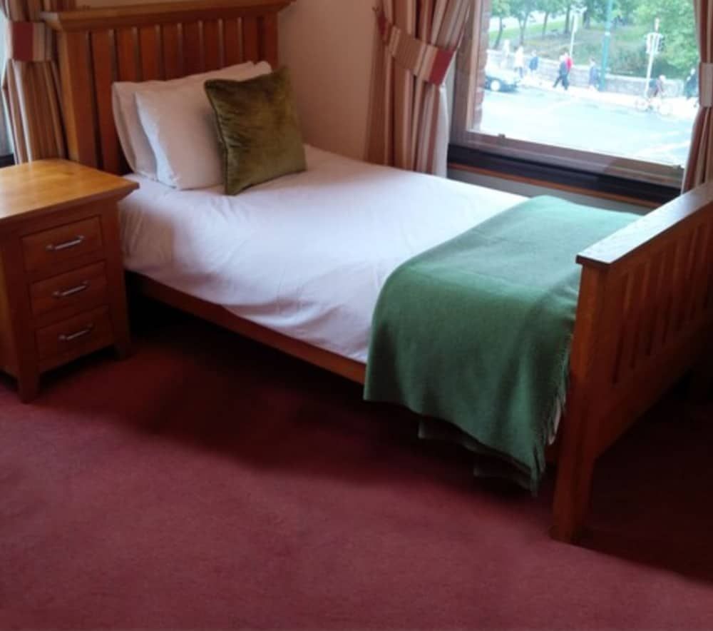 undefined The Leeson Lodge