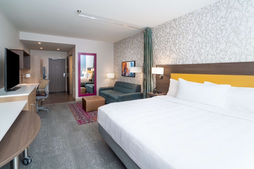 Studio Suite, 1 King Bed, Non Smoking