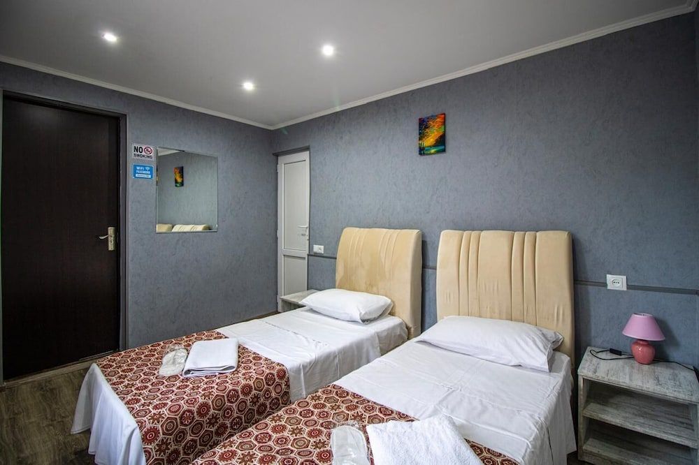 undefined Harmony Hotel 4