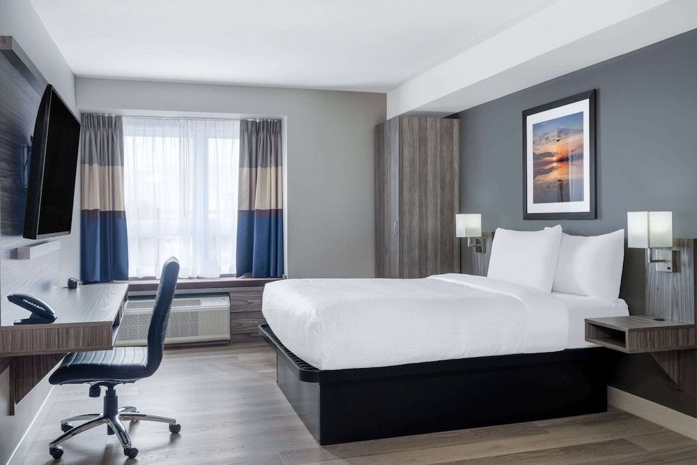 undefined Microtel Inn & Suites by Wyndham Kanata Ottawa West