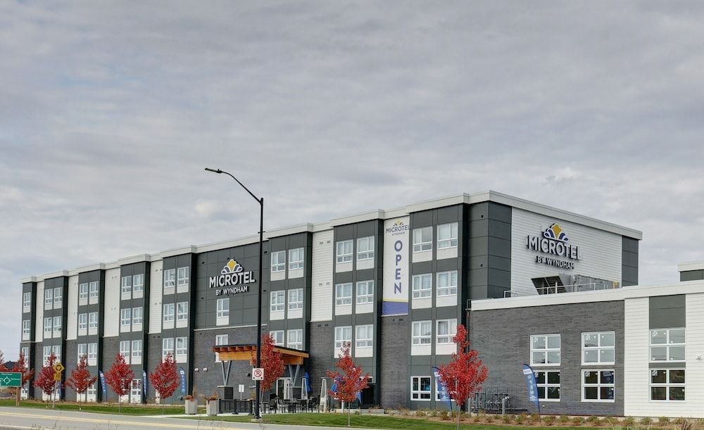 undefined Microtel Inn & Suites by Wyndham Kanata Ottawa West 5