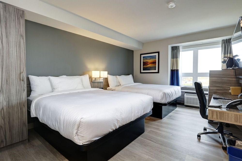 undefined Microtel Inn & Suites by Wyndham Kanata Ottawa West 7
