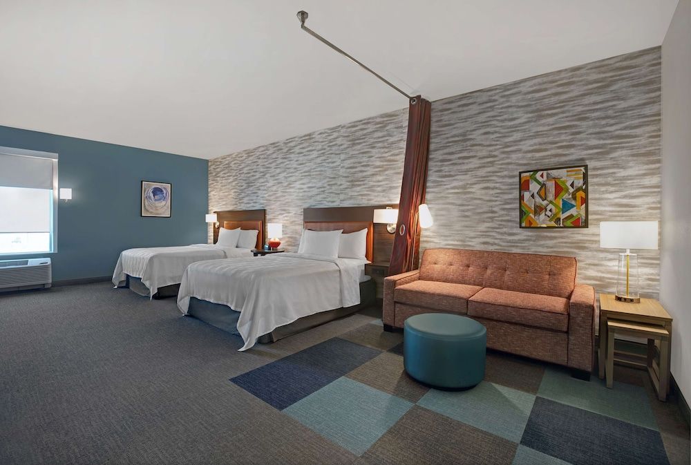 Studio, 2 Queen Beds, Accessible, Bathtub
