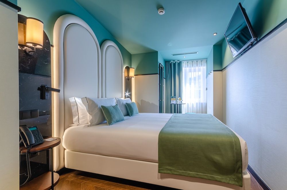 Nicola Rossio Hotel Standard Room 8