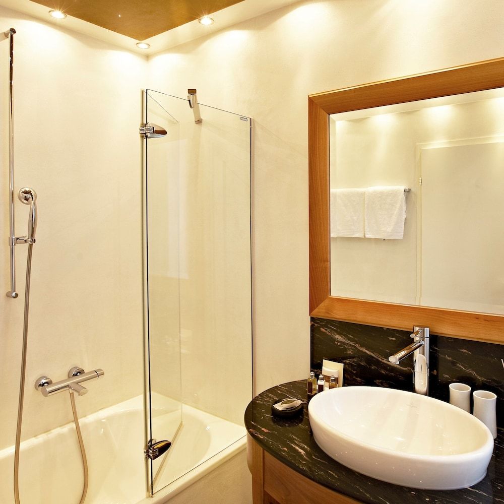 Hotel Des Balances Junior Suite with Sofa Bed 4