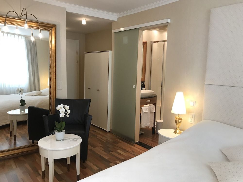 Double Room, City View (Queenroom)