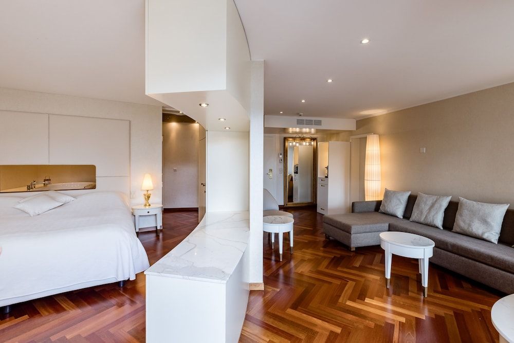 undefined Hotel Des Balances 9