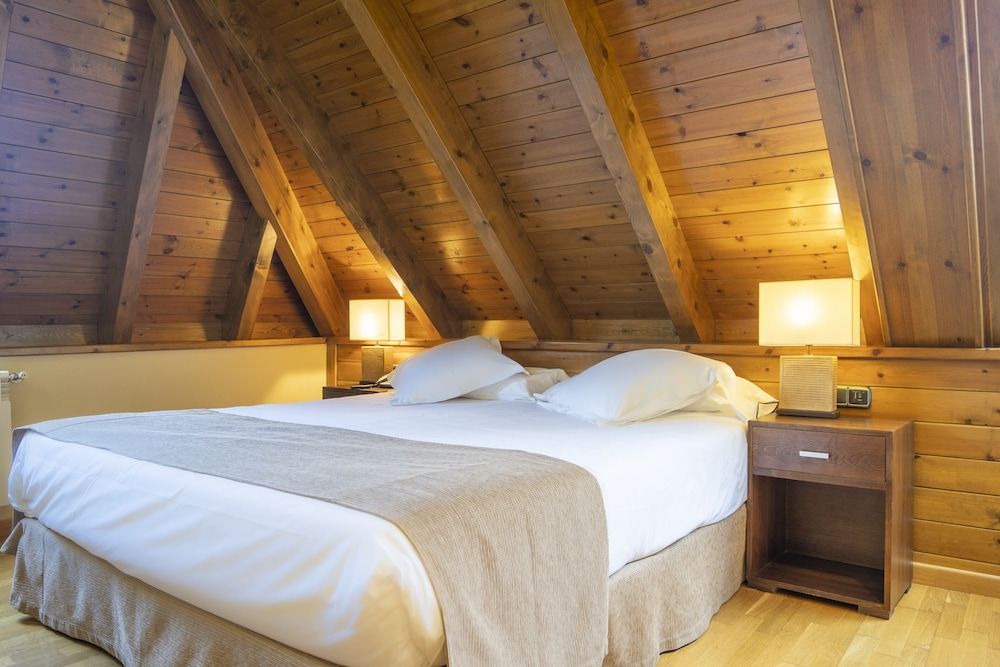 Hotel & Restaurante Peña Habitación Doble Superior Abuhardillada 4