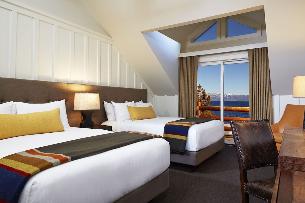 Lakefront Room, 2 Queen Beds, Balcony