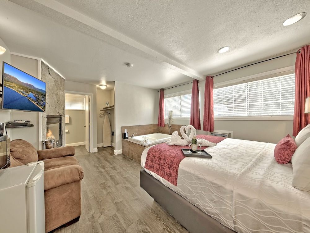 undefined Secrets Inn Lake Tahoe 6